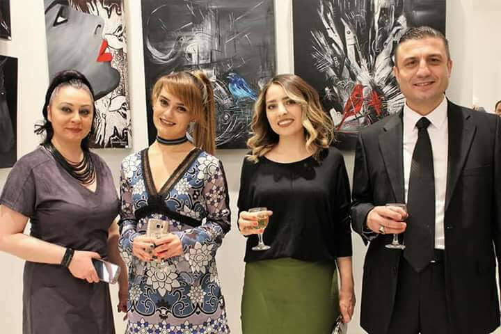 Sergi açılışı veya sergi salonundan fotoğraf (015)